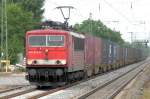 Eine Mannheimer 155 rauscht mit einem Containerzug (G.T.S. Bari) am 01.08.08 durch Friesenheim (Baden) Richtung Sden