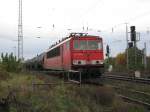 Diese Kesselzug wartet in Berlin Grnau auf neues Personal zur Weiterfahrt.Aufgenommen am 19.10.2008