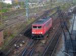 155 020 durchfhrt am 28.10.08 den Rangierbahnhof Halle/Saale.