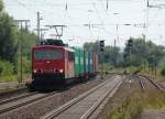 155 223 mit einem  beachtlichen  Contaierzug am 15.8.2009 durch Salzderhelden