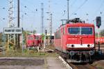 155 099-5 durchfhrt am 10.10.10 Lz den Bahnhof Frankfurt/Oder, whrend 312 035-9 der WFL auf ihren nchsten Rangiereinsatz wartet.