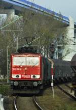 155 168 kommt von der Insel Rgen und durchfhrt den Bf Stralsund-Rgendamm am 23.10.2010