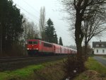 155 120 zieht einen Gterzug in Richtung Osnabrck.