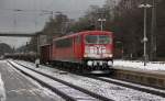 Am 21.01.2012 kam 155 192-8 mit einem gemischtem GZ und witzigem Schneemuster auf der Front in Richtung Norden durch Eichenberg.