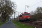 155 251-2 am 03.04.2012 Solo unterwegs richtung Osnabrck, hier kurz vor dem Bahnhof Leer.
