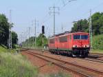 155 149-8  mit 155 222-3 (kalt) am Haken passiert Diedersdorf am 23.