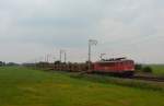155 075-5 fuhr am 24.08.2012 mit einem Autozug von Emden nach Osnabrck, hier bei Petkum.