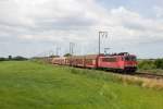 155 104-3 mit einem Autotransportzug zwischen Oldersum und Petkum am 13.07.14