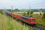 155 167-0 mit Containerzug in Ovelg�nne, Juni 2023.