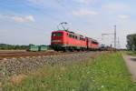 140 327-8 mit einer Wagenlok der BR 155 und gemischtem Güterzug in Fahrtrichtung Wunstorf.