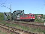 155 232 befhrt die Saalebrcken bei Groheringen in Richtung Saalfeld.