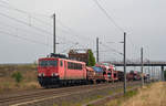 155 212 führte am 24.09.19 einen gemischten Güterzug durch Brehna Richtung Halle(S).