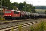 23. Juni 2009, Lok 155 154 befördert einen Kesselwagenzug aus Richtung Saalfeld durch den Bahnhof Kronach.