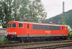 23.Juni 2007, im Bahnhof Pressig-Rothenkirchen wartet Lok155 117 auf die nächste Schiebeleistung.