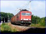 155 042-5 (TEC45504) aus Rostock Seehafen, kurz hinter dem Hp Stralsund Grnhufe 23.07.07 