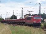 155 017-7 schleicht am 08.08.2008 mit einem Gz durch den Bahnhof von Lbbenau/Spreewald. Die Fahrt geht dann weiter in Richtung Calau/Nl.