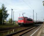 155 154 duchfhrt mit einen Ganzzug am 10.09.2008 den Bahnhof Berga-Kelbra Richtung Halle(Saale).