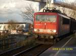 155 072 hatte am 21.11.2008 mit ihrem Gterzug aus Mukran das Festland in Stralsund Rgendamm,noch bei Sonnenschein(!)erreicht.