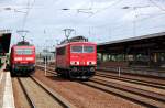 Wir waren schon auf dem Weg zur RB, als sich 155 113 nherte - also alle nochmal die Kameras gezckt! Fotografiert am 11.07.09 in Berlin Schnefeld Flughafen.