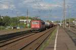 Bei strahlenden Sonnenschein in Wuppertal Oberbarmen ist 155 143 am 27.08.2009 auf den Weg in Richtung Gremberg.