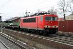 155 218-1 mit gemischten Gterzug bei der vorbeifahrt in Rathenow am 26.2.2010