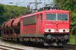 Die 155 211-6 zieht einen Gz durch Duisbzrg Neudorf am 20.05.2010