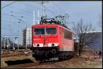 155 235-5 vor einem Leer-Rhrenzug aus Mukran.   Stralsund-Franzenshhe am 23.03.10 