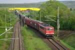 155 085-4 schlngelt sich mit ihrem Opel-Zug aus Osten kommend nach Eichenberg. Aufgenommen am 16.05.2010.