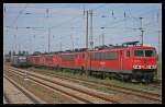 RAILION Logistics 155 110-0 fhrt einen abgestellten Lokzug mit 155 113-4, 155 168-8, 155 263-7 und 155 075-5 an. Links davon stehen 143 286-3 und 143 041-2 von RBH (gesehen Angermnde 21.08.2010)