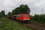 155 245 mit einem gemischten Güterzug am 25.08.2010 bei Hannover-Ahlten.