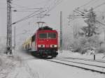 155 232 kommt mit Breitspurkesselwagen von Mukran Richtung Greifswald, hier am Abzwg. Stralsund/Srg am 30.12.2010