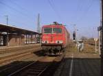 155 032 rangierte am 02.04.2011 in Stendal.