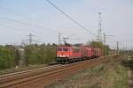 155 105-0 mit sehr sehr schweren Gterzug in Ahlten am 11.04.2011.