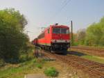 DB 155 262-9 mit einem gemischten Gterzug Richtung Grokorbetha, auf dem berholgleis in Naumburg (S); 20.04.2011