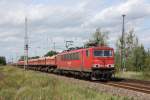 155 189-4 mit einem Ganzzug Schttgutwagen auf der Fahrt in Richtung Rolau. Fotografiert am 06.09.2011 in Knigsborn. Der Zug kam aus Richtung Magdeburg. 