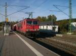155 109-2 Railion trifft am 14.10.2011 mit einem gemischten Gterzug im Bahnhof Steinbach am Wald auf der Frankenwaldbahn ein.
