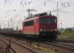 DB 155 048-2 mit Flachwagen Richtung Leipzig oder Halle, in Grokorbetha; 26.08.2011