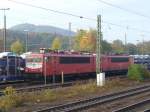 Die orientrote 155 219-9 und 155 130-5 stehen am 29.10.2011 in Einsiedlerhof