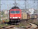 Auf dem Weg nach Mukran.155 007-8 verlsst den Hbf Stralsund.  (am 10.05.06)