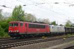 155 194 zieht einen Gterzug mit der kalten 186 314 (EuroCargoRail) durch Mannheim.