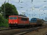 155 122-5 zieht am 06.08.2012 einen gemischten Gterzug aus Aachen West Richtung Kln.