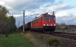 155 107 fuhr am 05.11.12 mit einem Coilzug durch Greppin Richtung Bitterfeld.