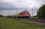 MEG 702 (155 179-5) MEG - Mitteldeutsche Eisenbahn GmbH mit der Wagenlok MEG 71 (345 371-9) und dem DGS 99642 von Wismar Hafen nach Rdersdorf in Vietznitz. 21.05.2013 