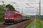 250 137-7 ist am 15.06.2013 mit einem Sonderzug auf der Frankenwaldbahn in Gundelsdorf unterwegs. Ziel des Zuges war Sonneberg und nun geht es wieder zurck nach Leipzig. 