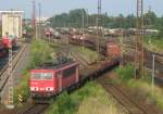 155 085 verlsst am 25.Juli 2013 mit einem gemischten Gterzug den Rbf. Engelsdorf.