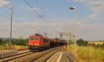 RAILION DB Logistics 155 172-0 mit einem gemischten Gterzug Richtung Eisenach, am 26.07.2013 in Erfurt Vieselbach.