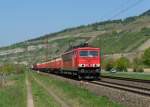 155 246 mit einem Gterzug am 19.04.2011 bei Thngersheim.