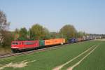 155 259 mit TEC 42473 (Hmb-Waltershof–Pruszkow) am 24.04.2009 zwischen Bad Bevensen und Uelzen