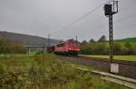 155 104-3 von Fulda kommend bei Hermannspiegel am 28.10.14.