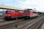 DB: Die auf dem Badischen Bahnhof Basel seltene Begegnung zwischen der DB BR 155 099-5 ex DDR und der DB BR 181 25-5 konnte am 8. Januar 2015 im Bilde festgehalten werden.
Foto: Walter Ruetsch